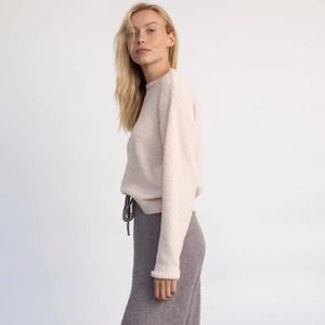 Hello Nite NWT Women’s XS Triple Star Sweater Crew